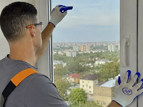 Бронеплёнка 360 микрон — профессиональная установка в Севастополе